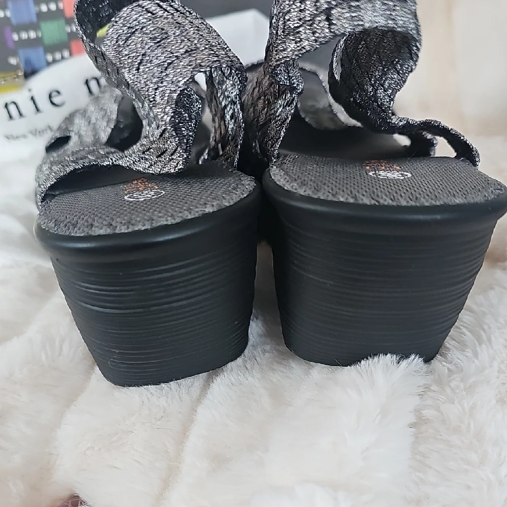 bernie mev. Gray Woven Elastic Wedge Sandals